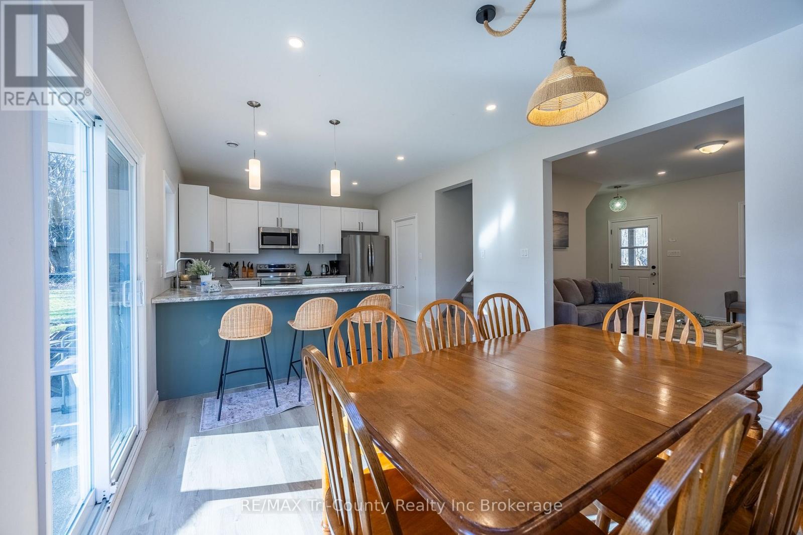 6 ADDISON STREET - 7