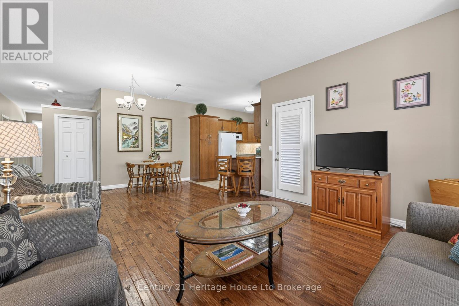 #13 450 LAKEVIEW DRIVE - Image 13
