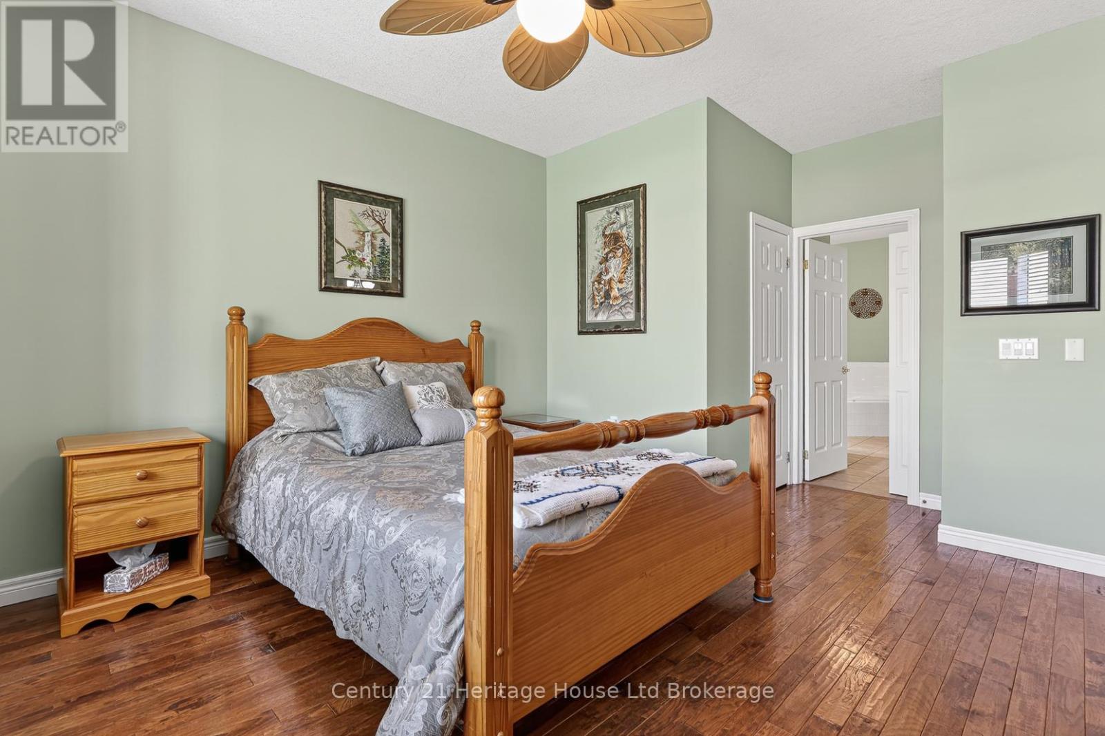 #13 450 LAKEVIEW DRIVE - Image 14