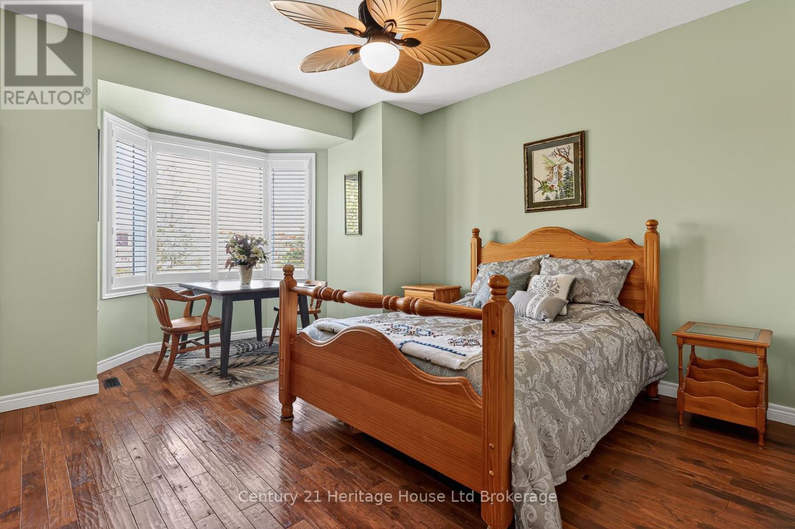 #13 450 LAKEVIEW DRIVE - Image 15