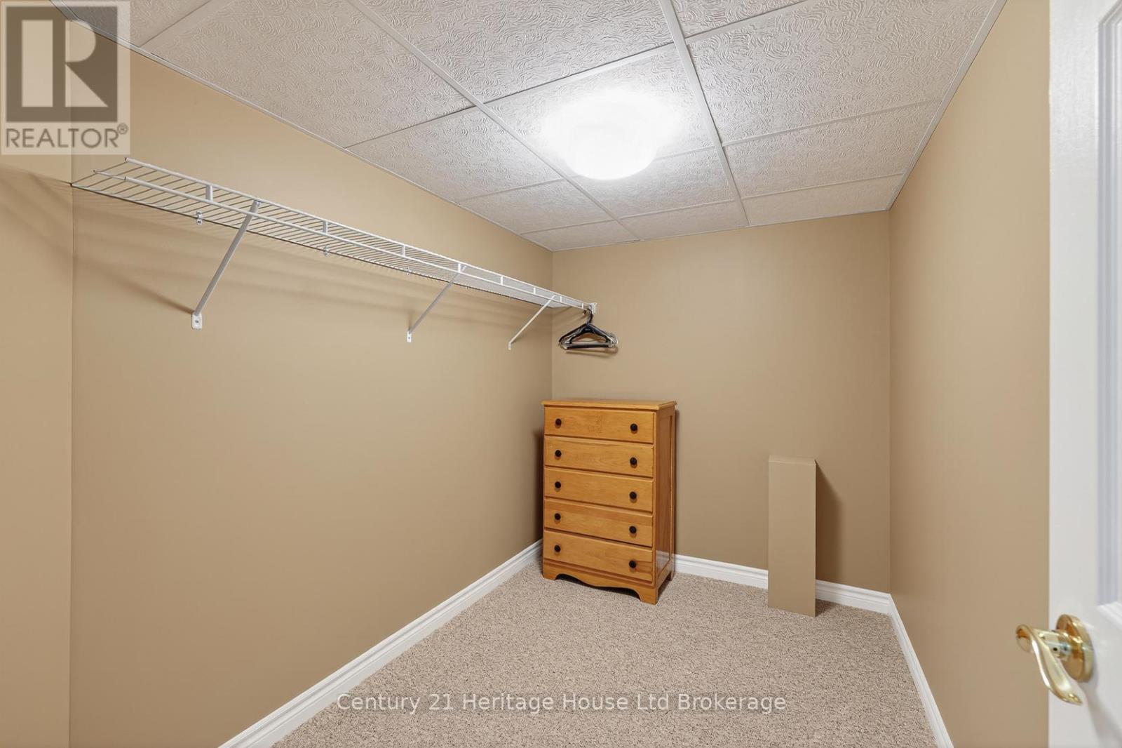 #13 450 LAKEVIEW DRIVE - Image 28