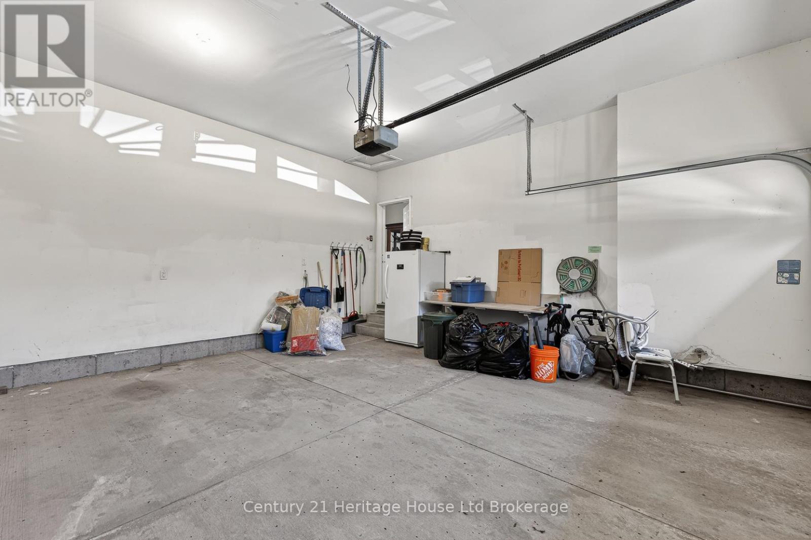 #13 450 LAKEVIEW DRIVE - Image 42
