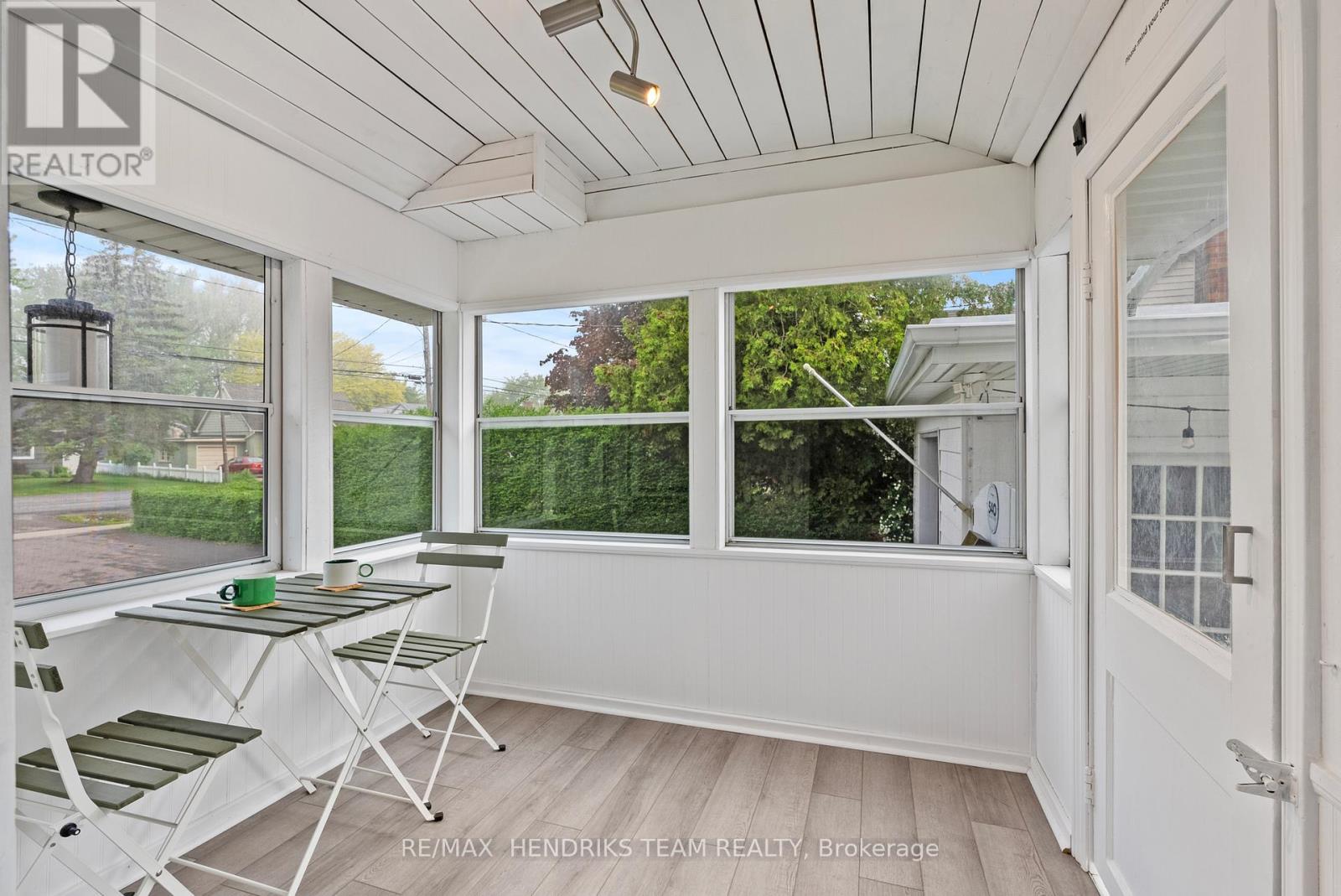 540 NIAGARA STREET - 12