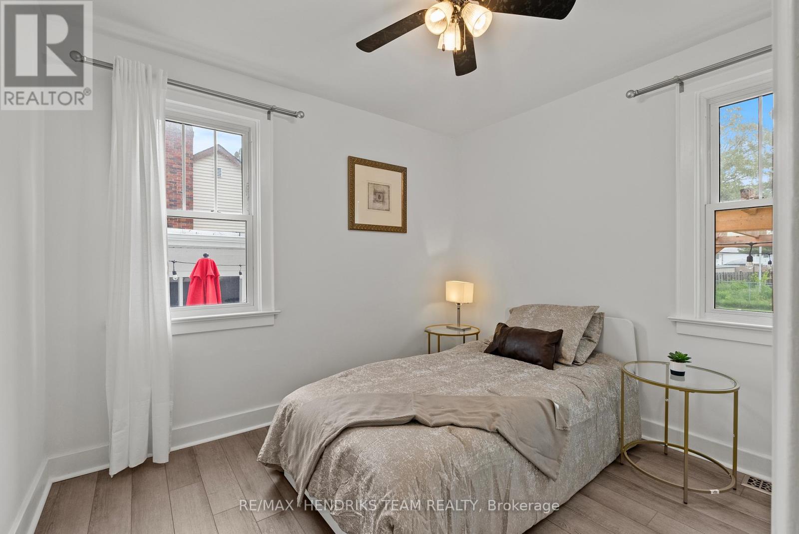 540 NIAGARA STREET - 17