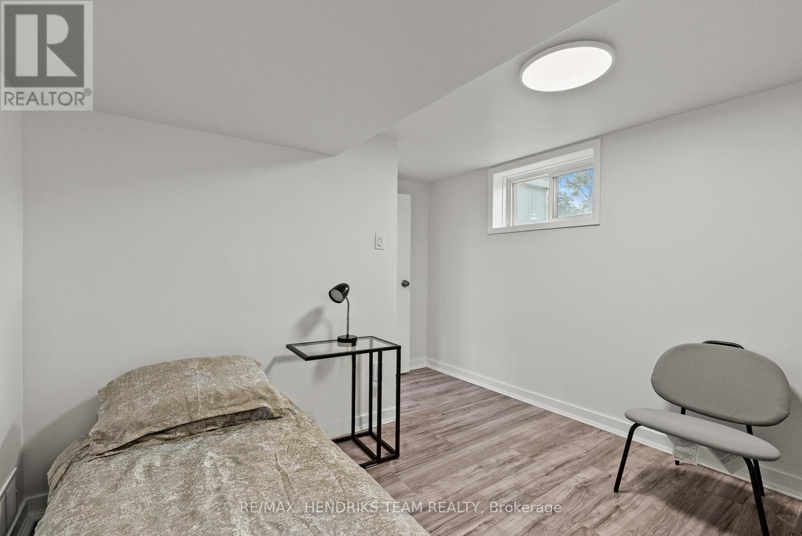 540 NIAGARA STREET - 26