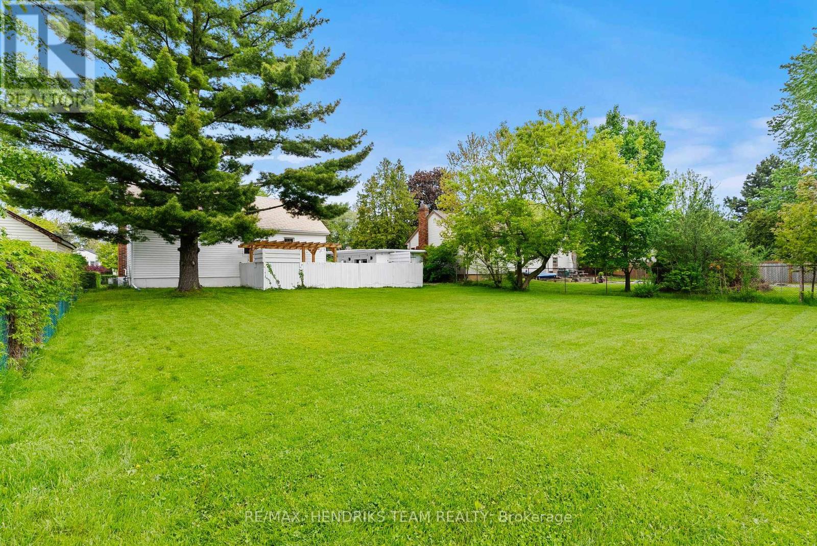 540 NIAGARA STREET - 36