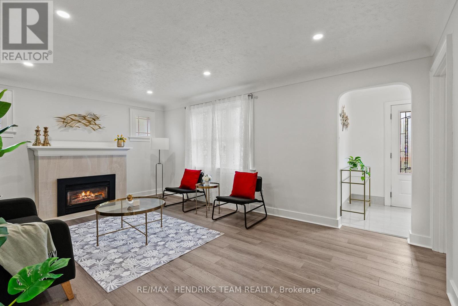 540 NIAGARA STREET - 8