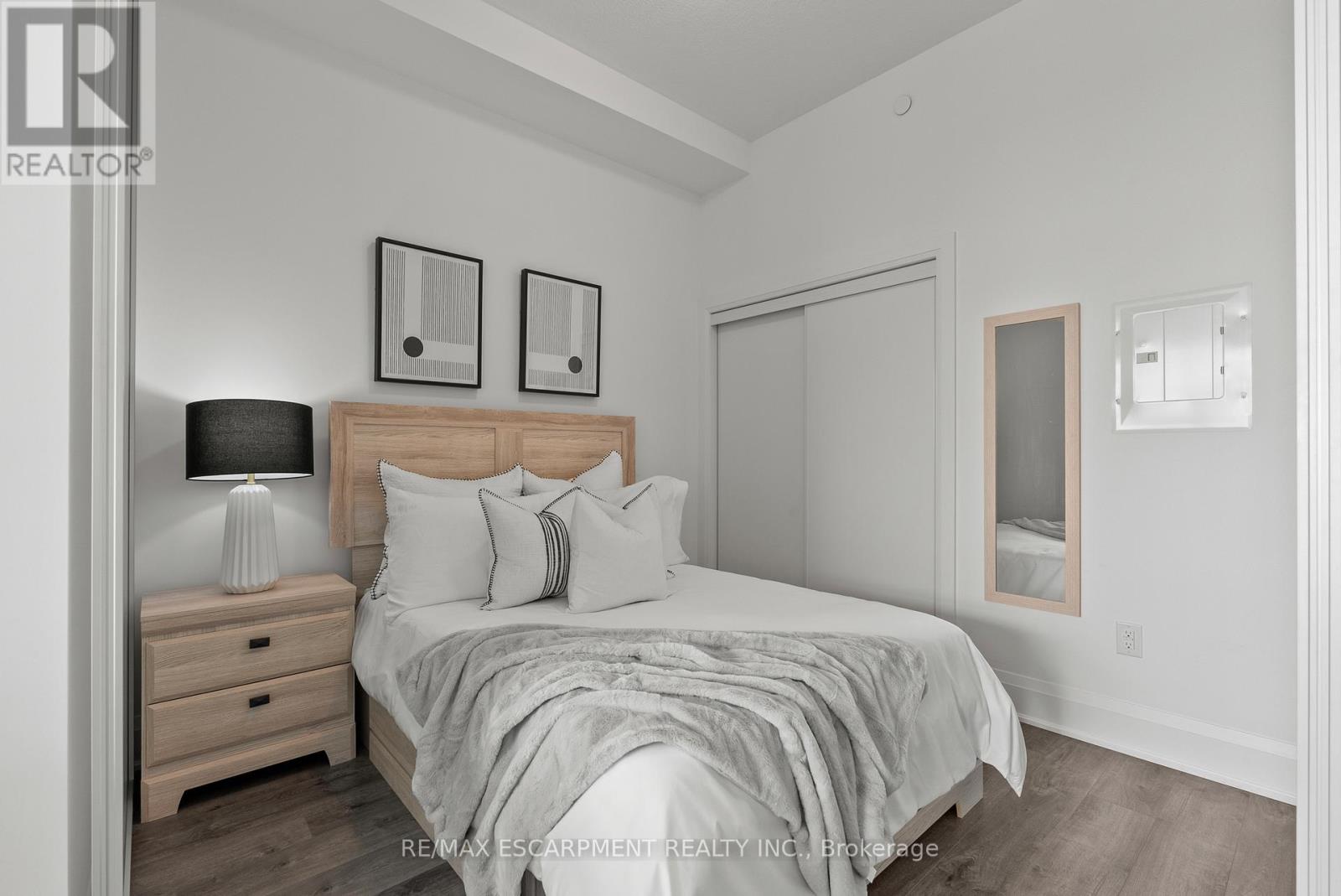 #417 450 DUNDAS STREET E - 20