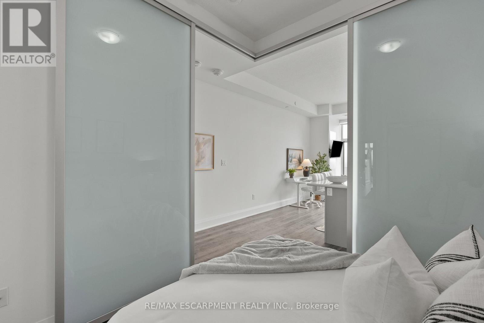 #417 450 DUNDAS STREET E - 21