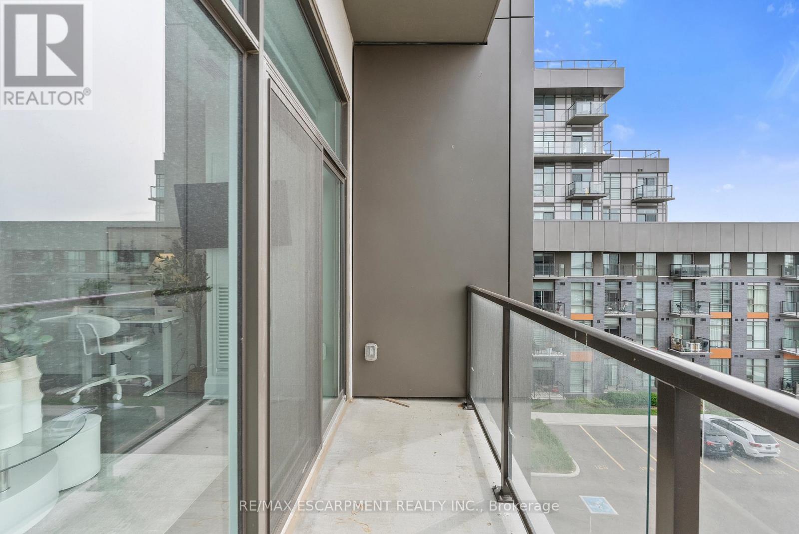 #417 450 DUNDAS STREET E - 23