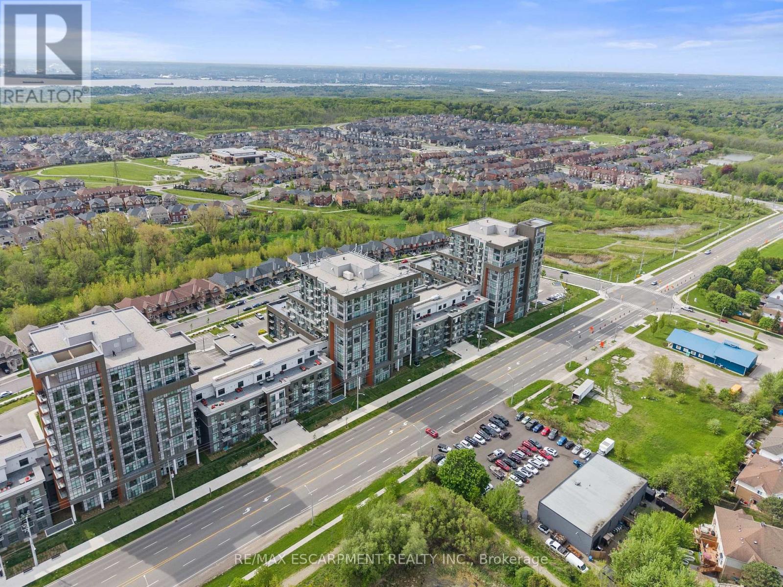#417 450 DUNDAS STREET E - 31