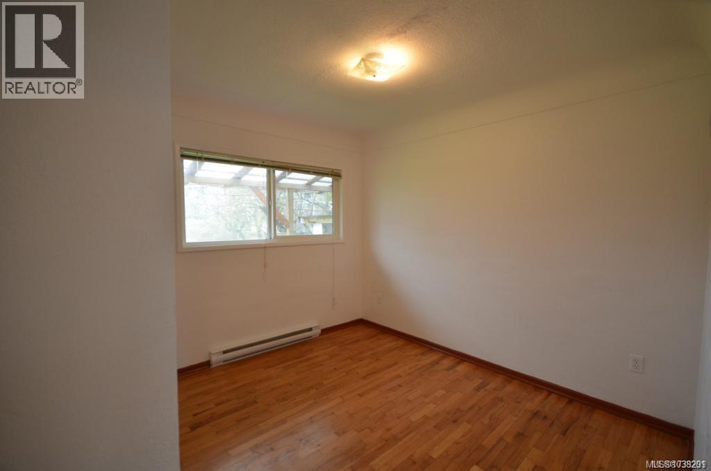 450-452 Craigflower Rd - 5