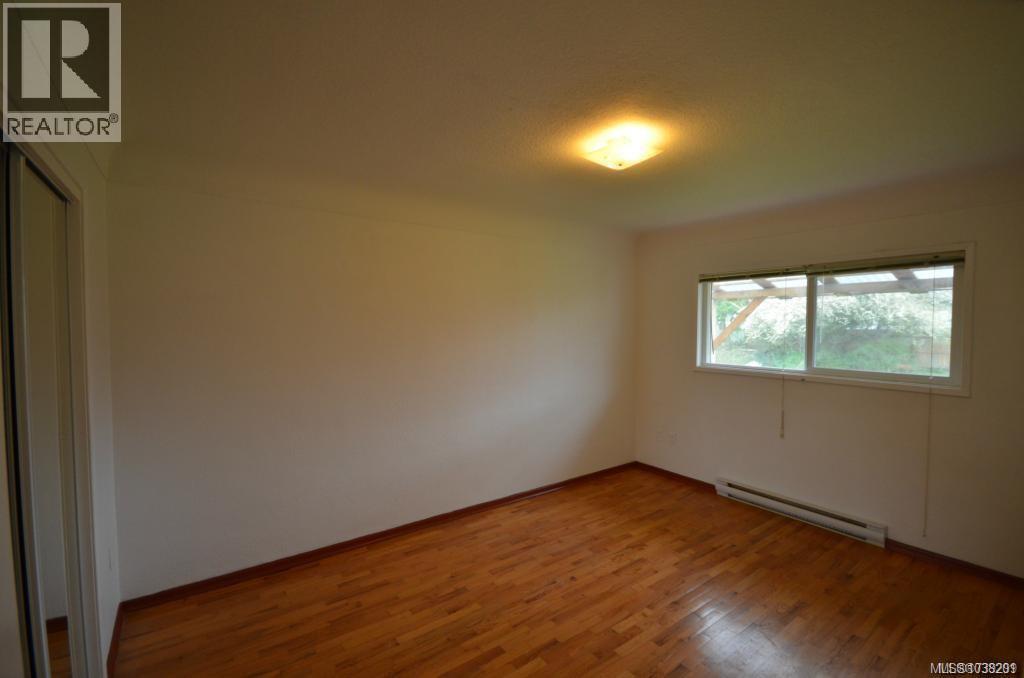 450-452 Craigflower Rd - 6
