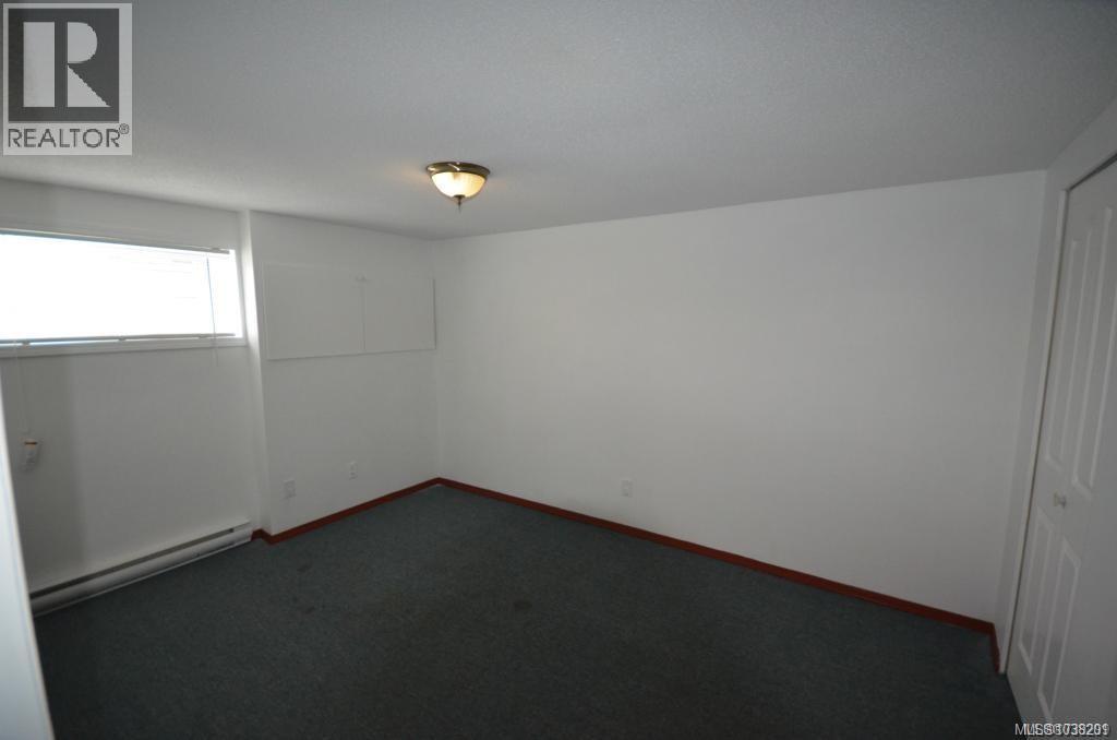 450-452 Craigflower Rd - 8