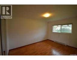 Bedroom - 450-452 Craigflower Rd, Victoria, BC V9A2V8 Photo 6