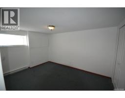 Laundry room - 450-452 Craigflower Rd, Victoria, BC V9A2V8 Photo 8