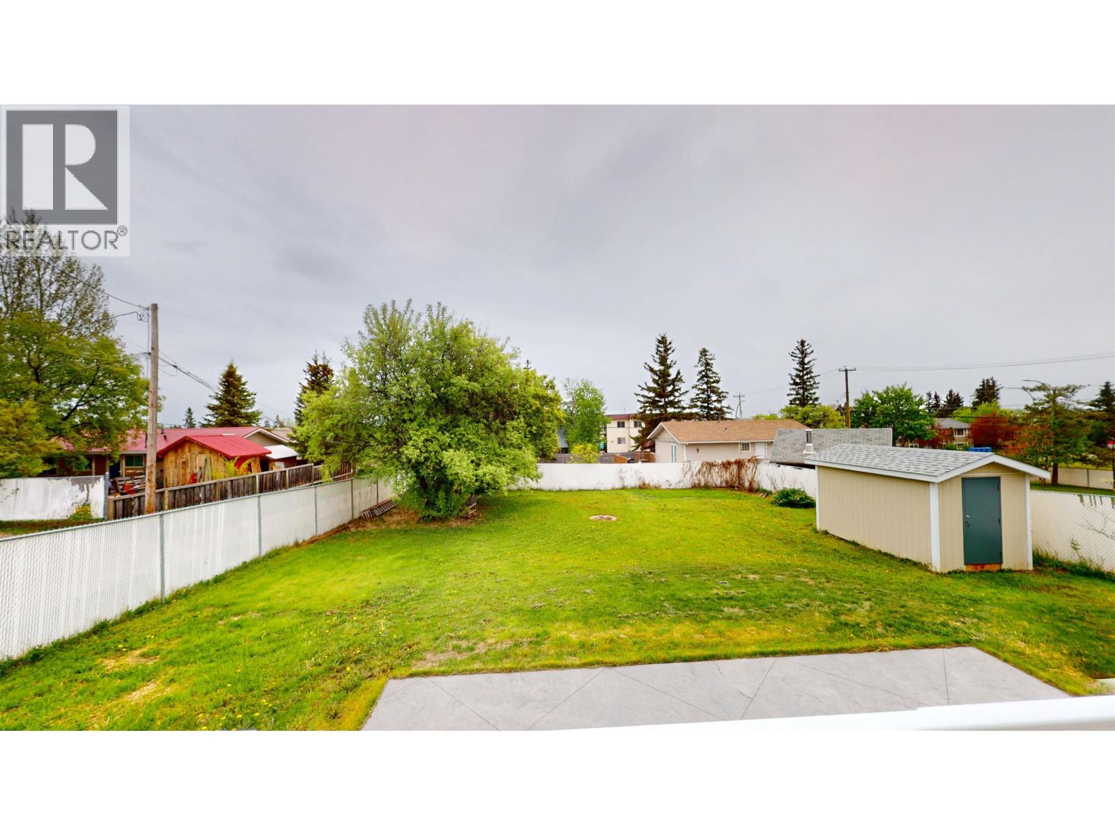 9519 99 AVENUE - 23