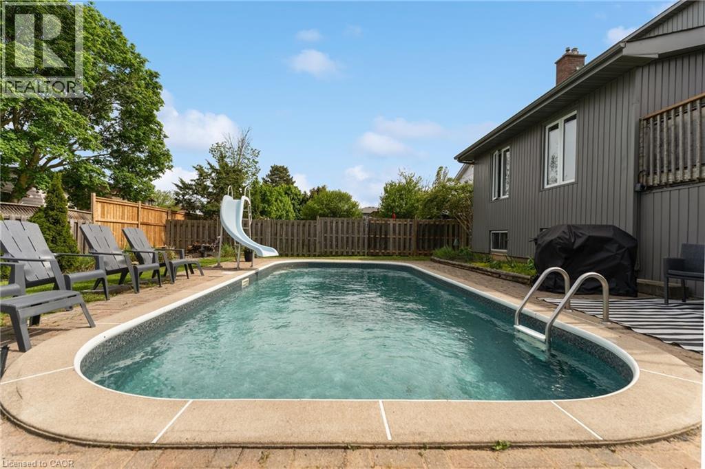383 BRANTWOOD PARK Road - 41