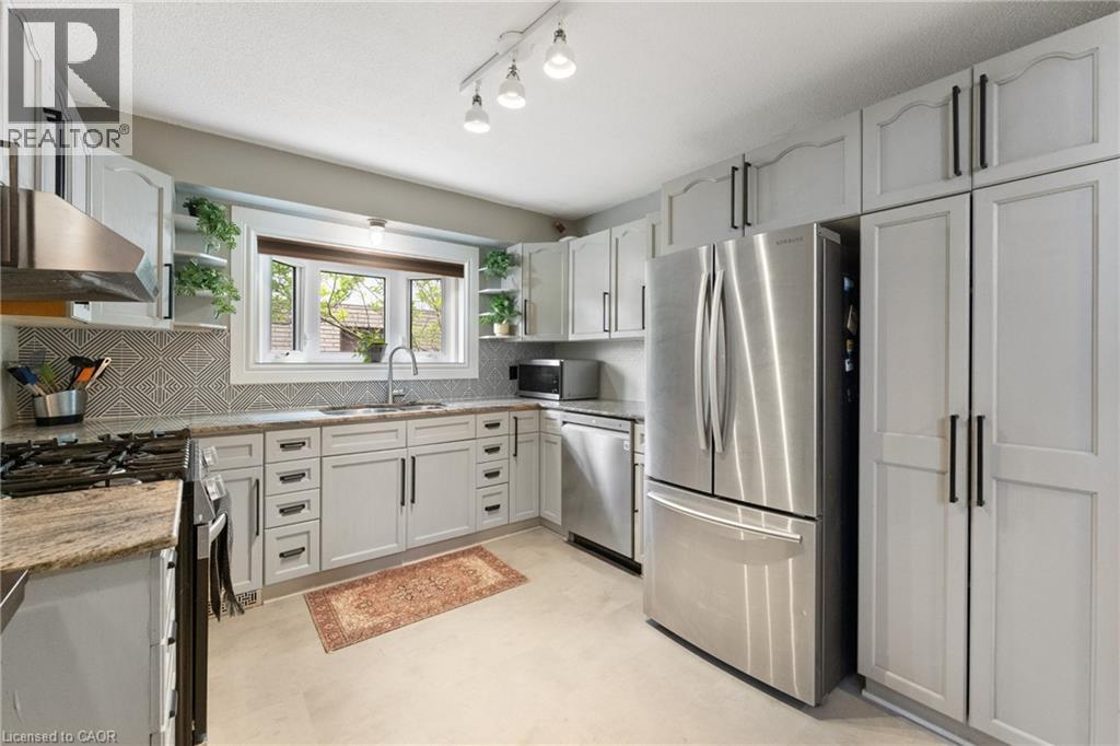 383 BRANTWOOD PARK Road - 12