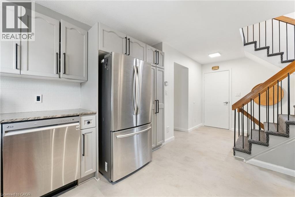 383 BRANTWOOD PARK Road - 15