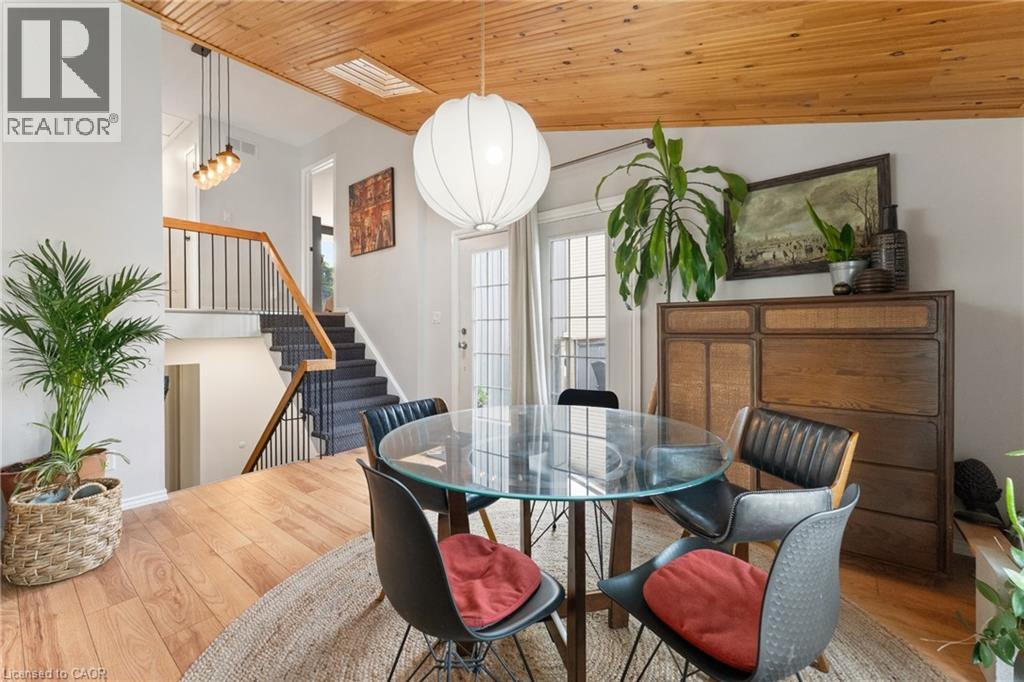 383 BRANTWOOD PARK Road - 20