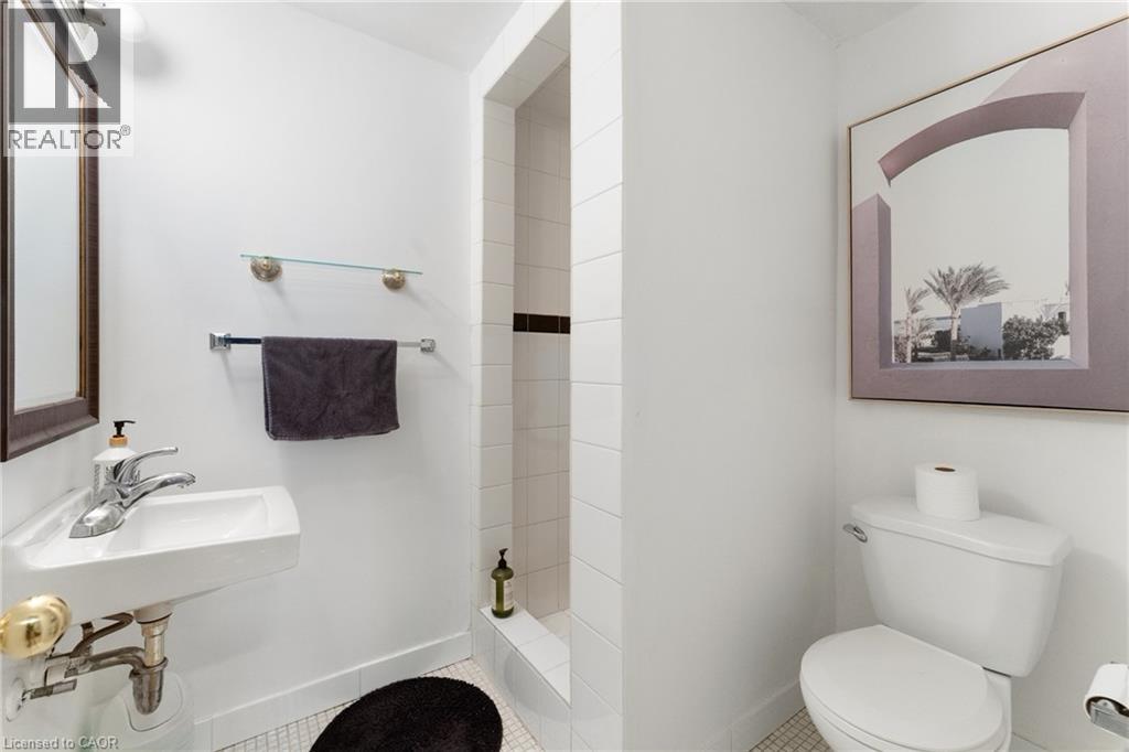 383 BRANTWOOD PARK Road - 36