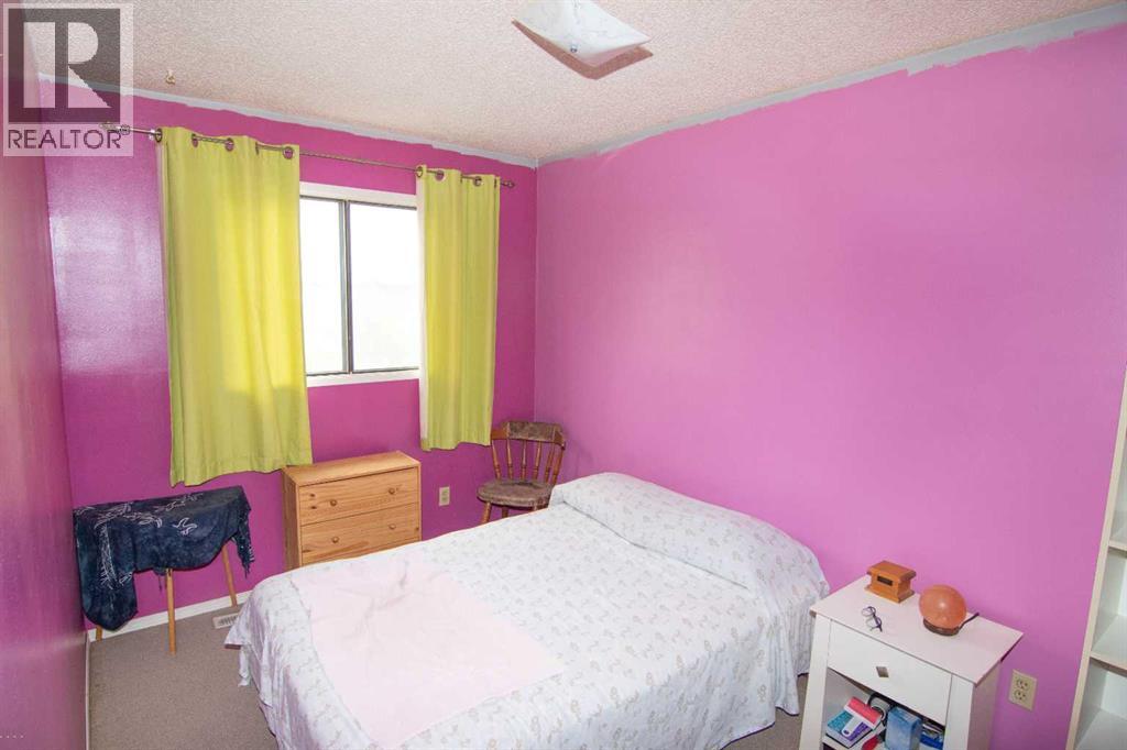5502 Temple Road NE - 18
