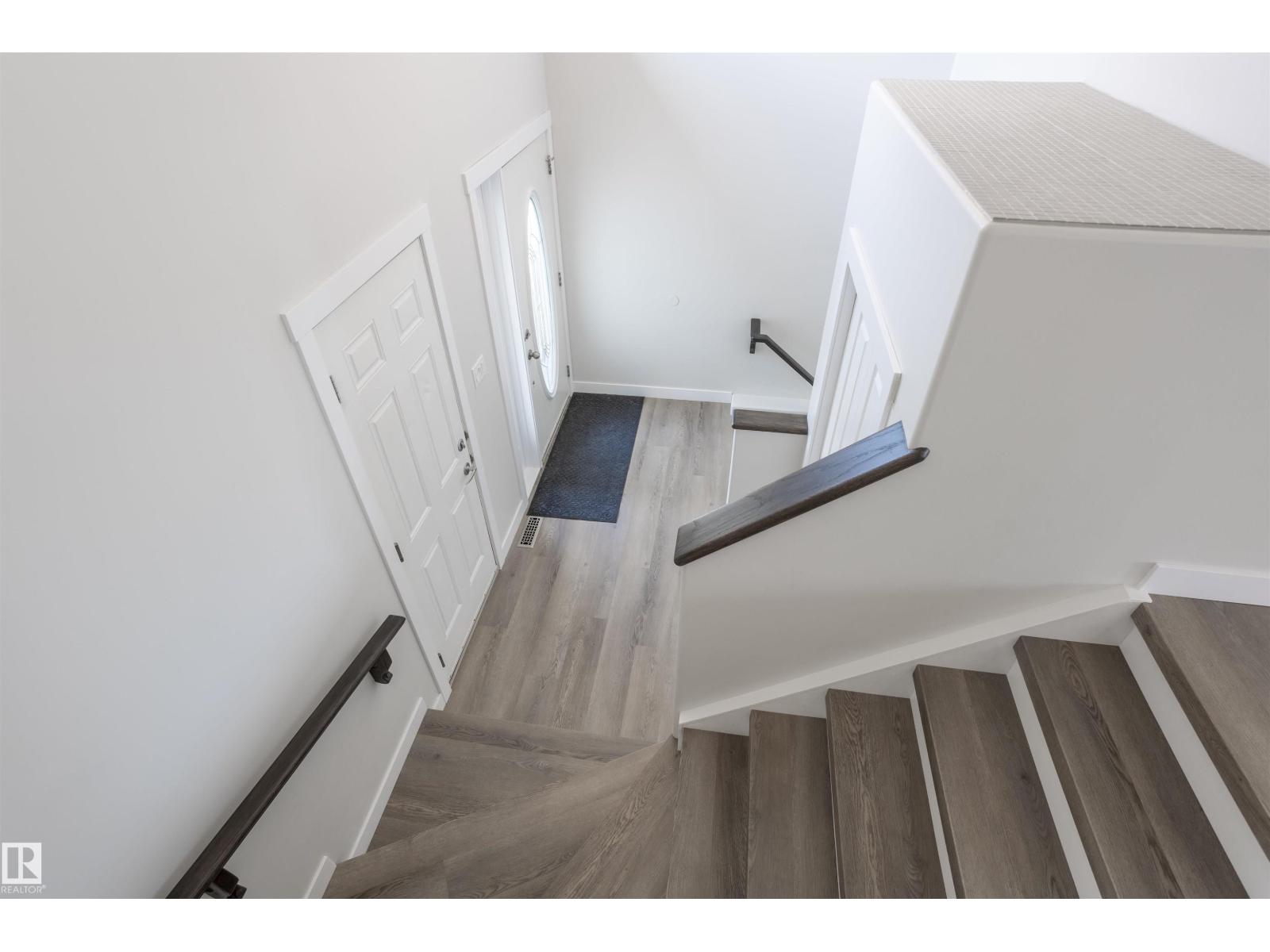 738 KANANASKIS DR — photo 25