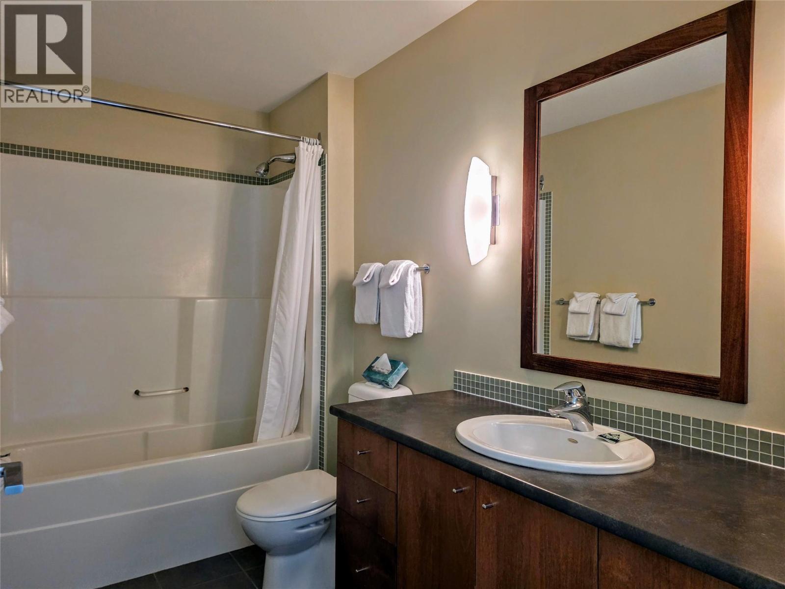 2049 Summit Drive Unit# 225D, Panorama Mountain
