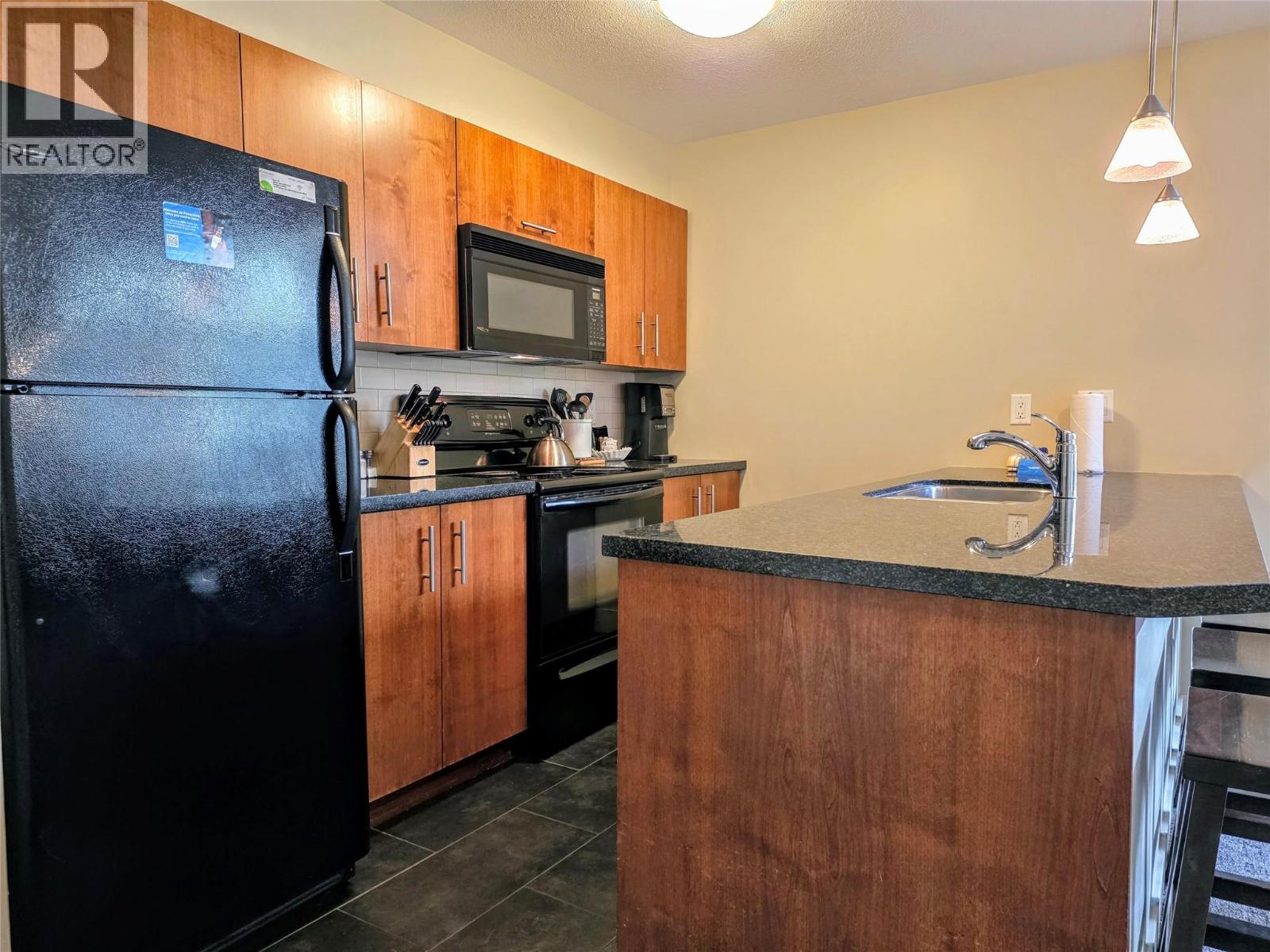2049 Summit Drive Unit# 225D, Panorama Mountain