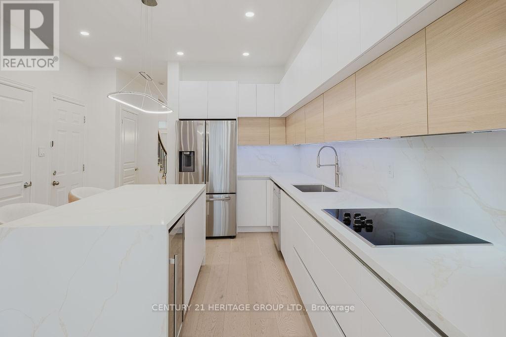 21 THISTLE AVENUE - 10