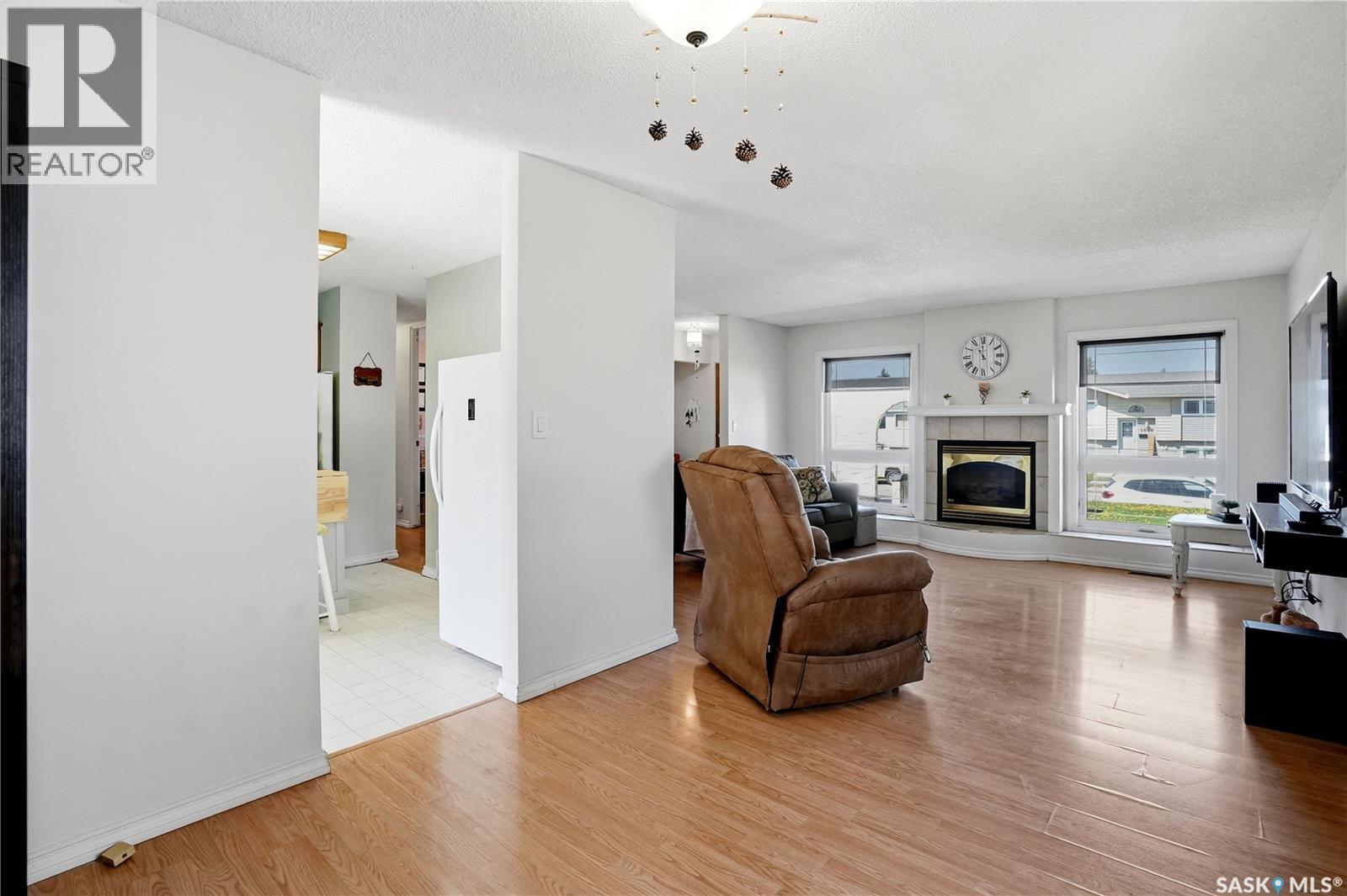 1009 Corman CRESCENT - 11