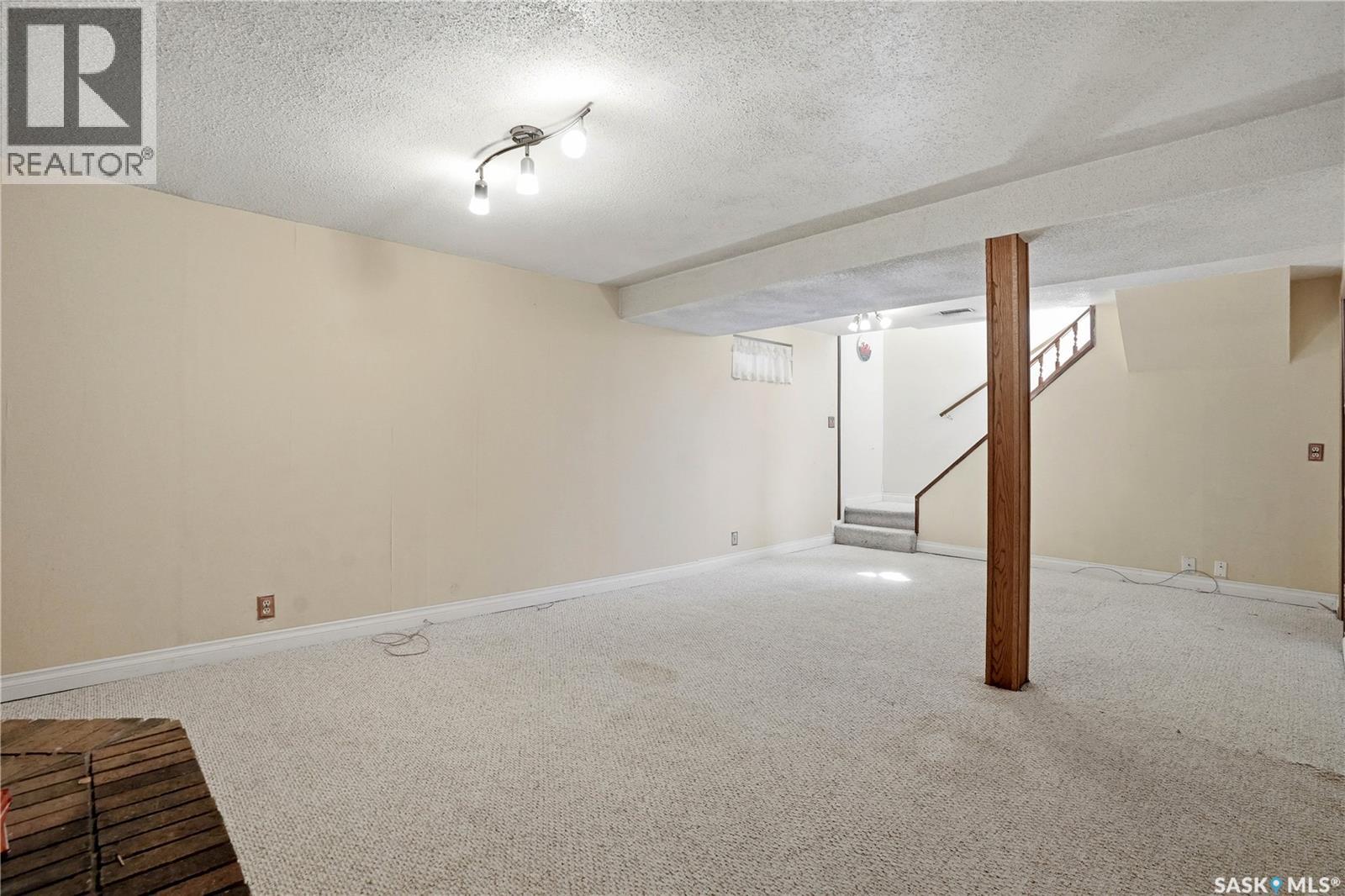 1009 Corman CRESCENT - 31