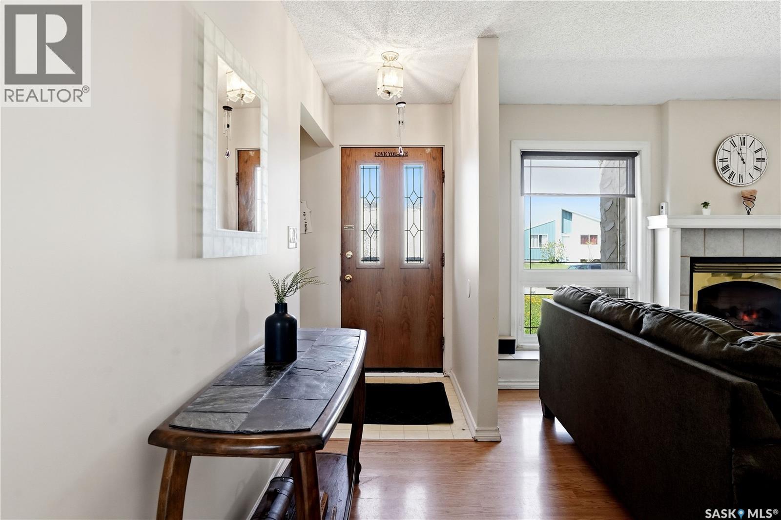 1009 Corman CRESCENT - 5