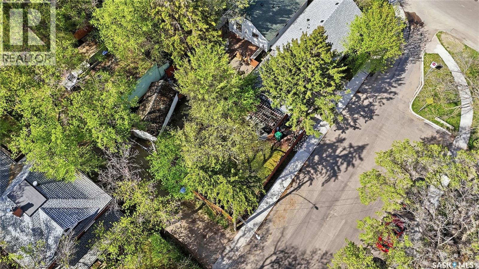 1001 Lorne AVENUE - 53