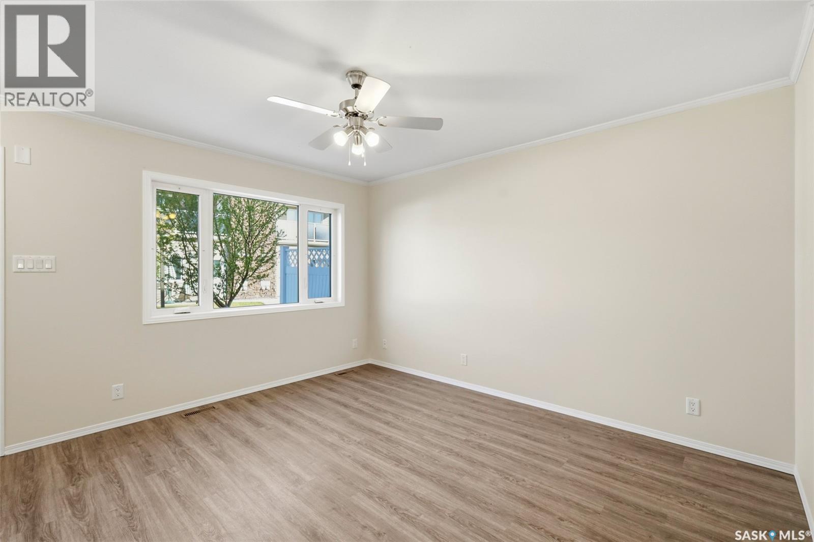 #703 1022 Hampton CIRCLE - 13