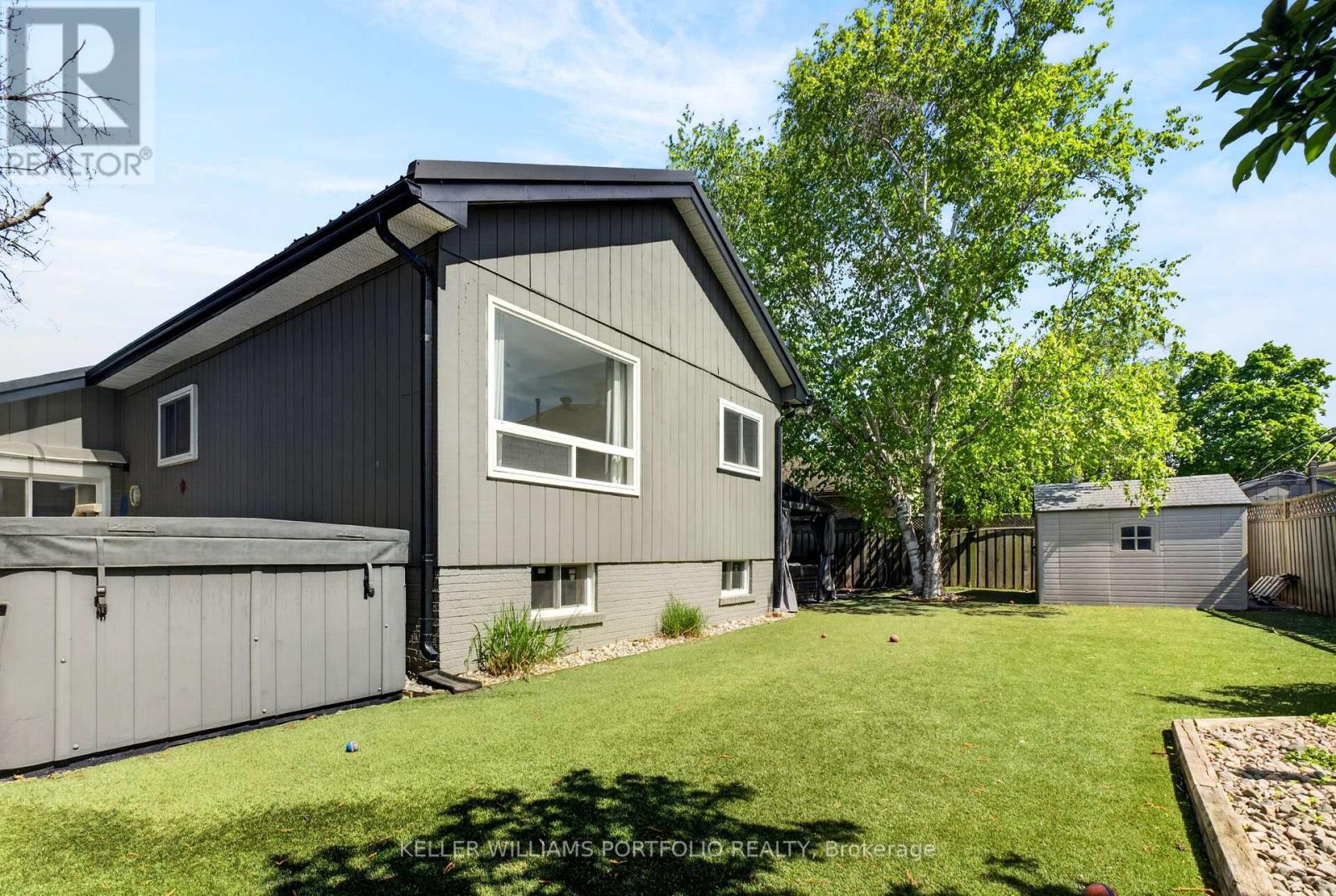 38 LAURELCREST STREET - 34