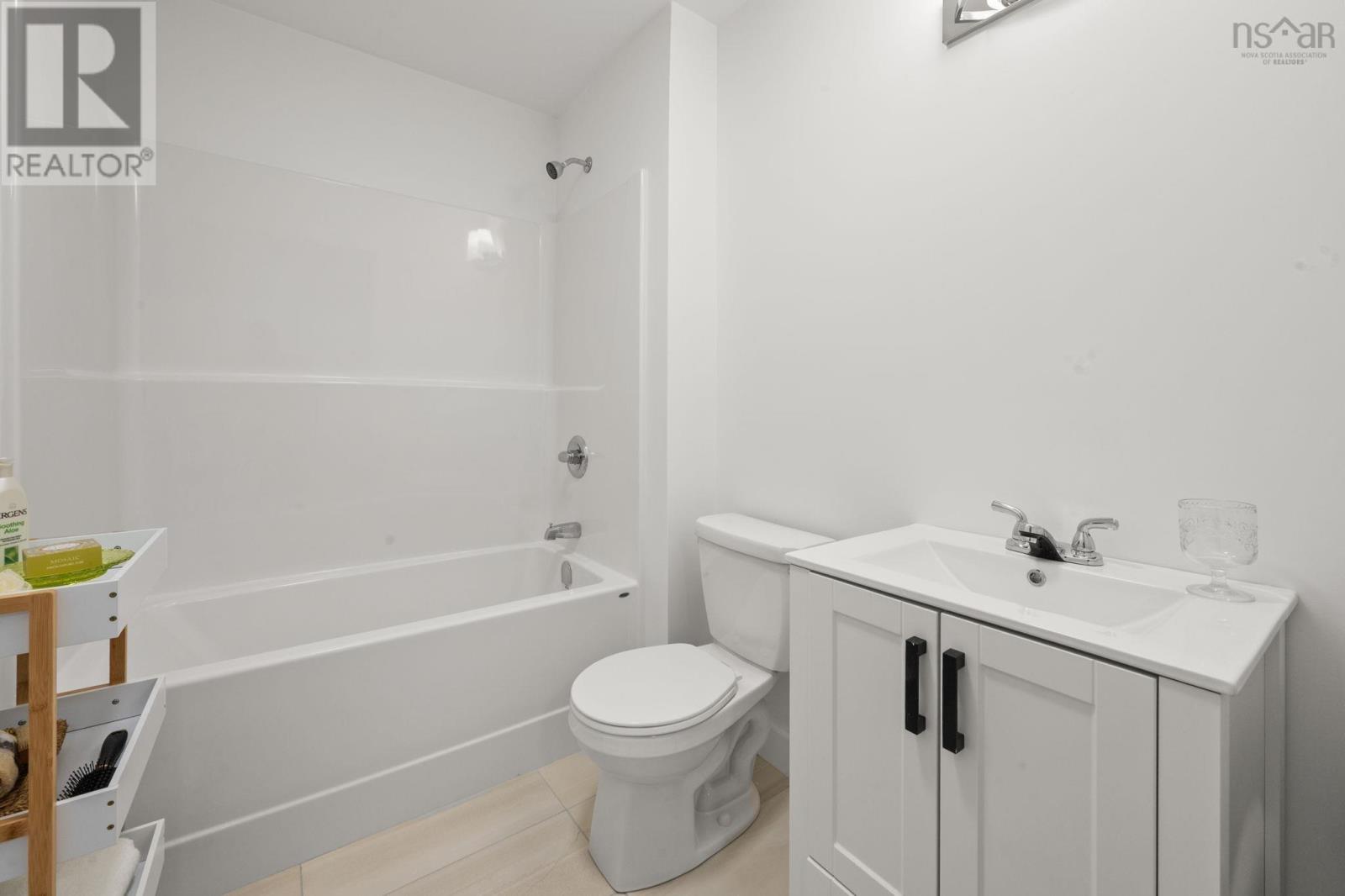 52 Berm Street - 42