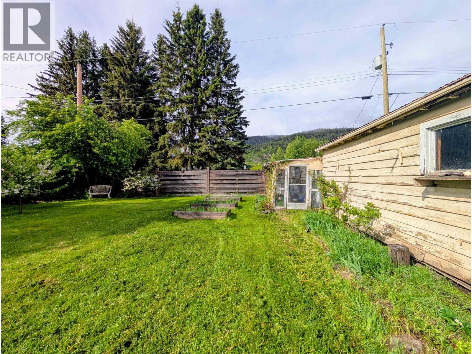 3679 BROADWAY AVENUE - 23
