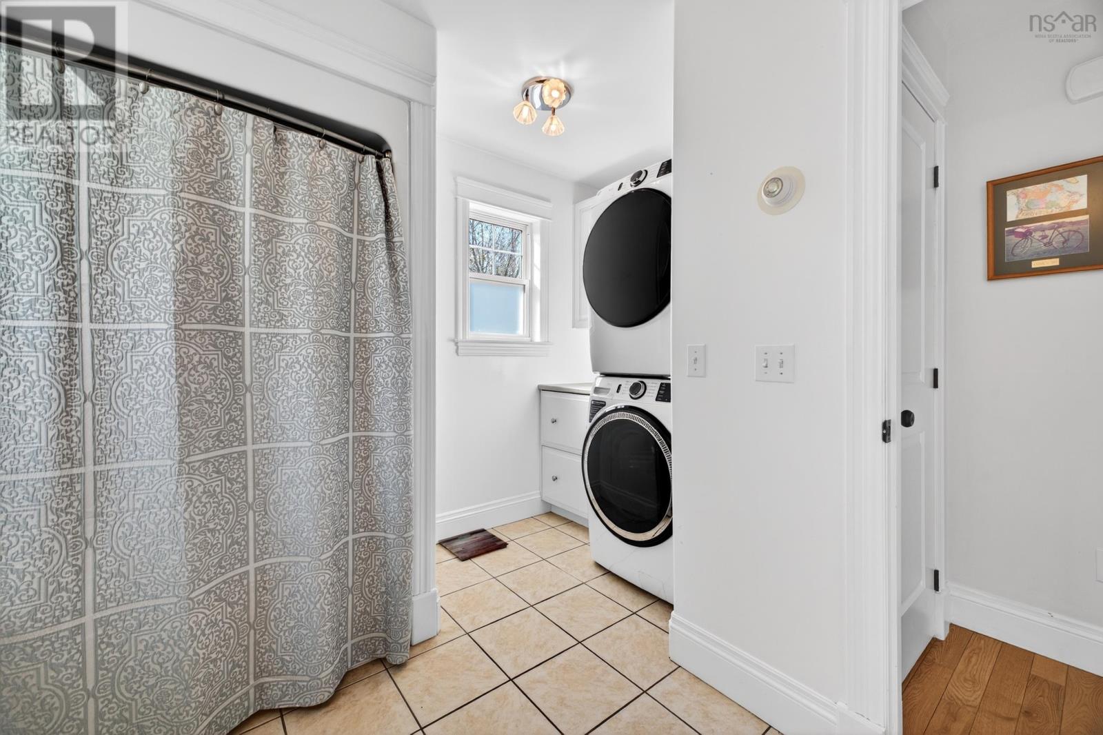 104 GEORGINA Drive - 31
