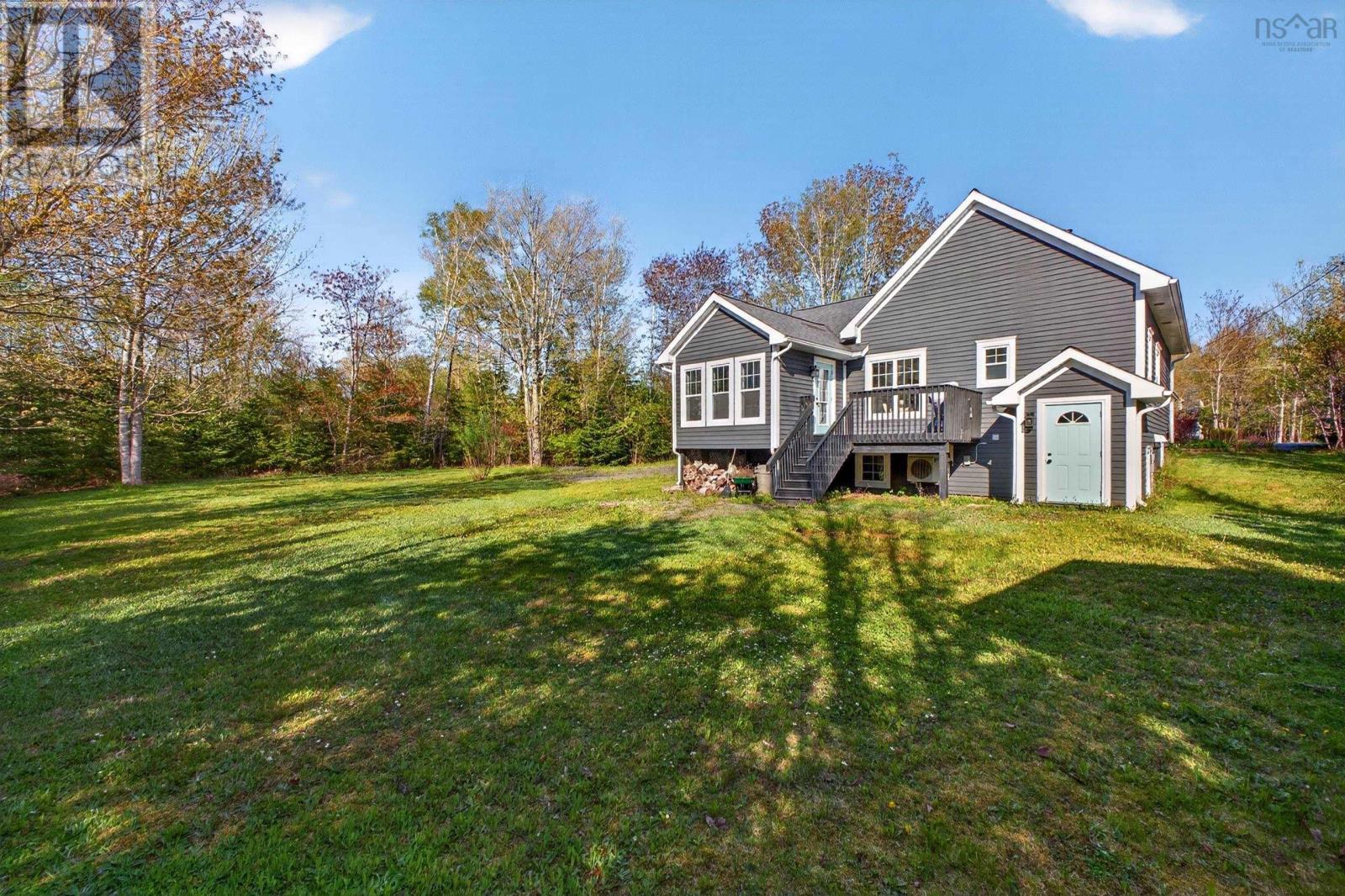 104 GEORGINA Drive - 40