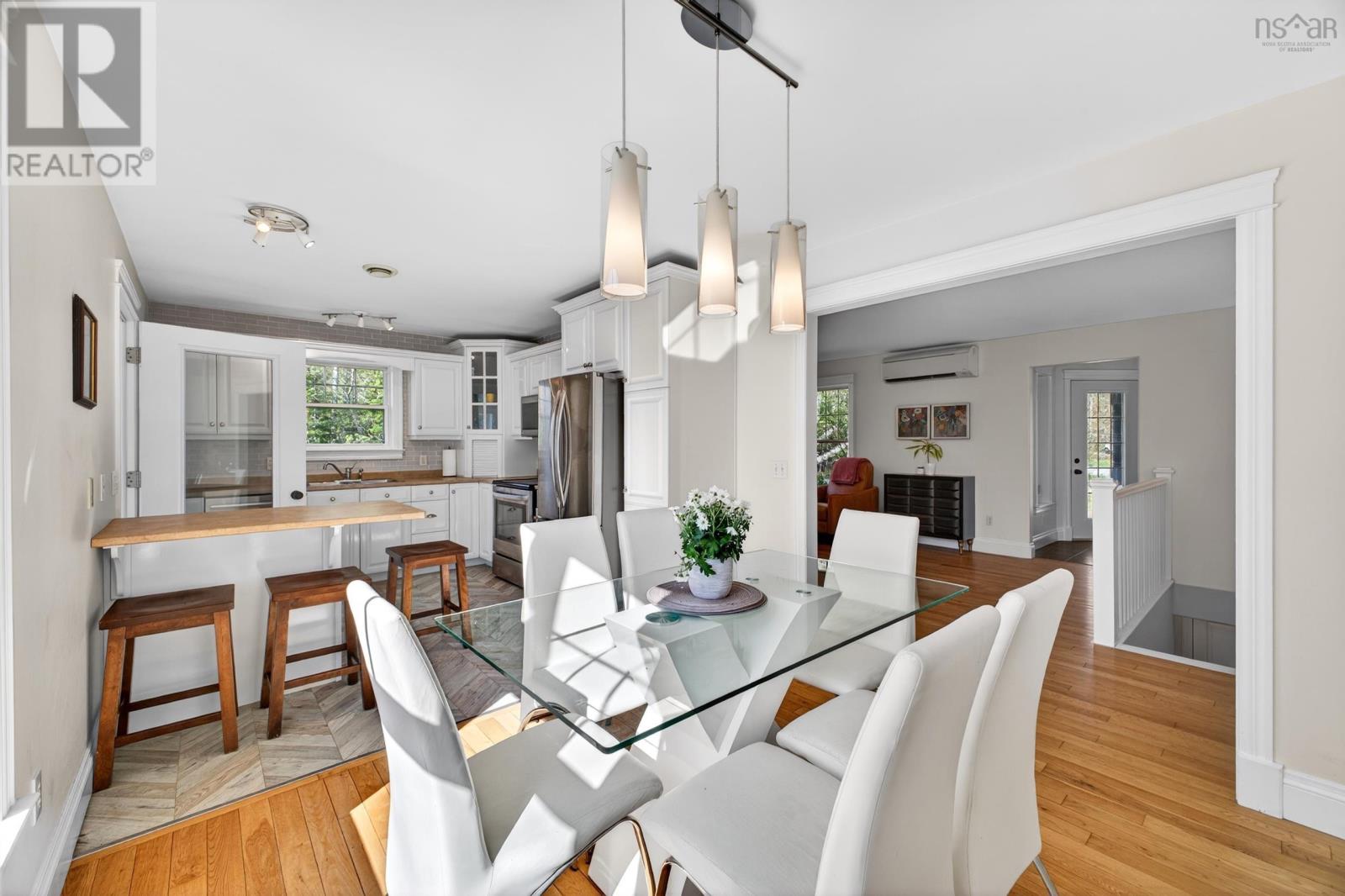 104 GEORGINA Drive - 9