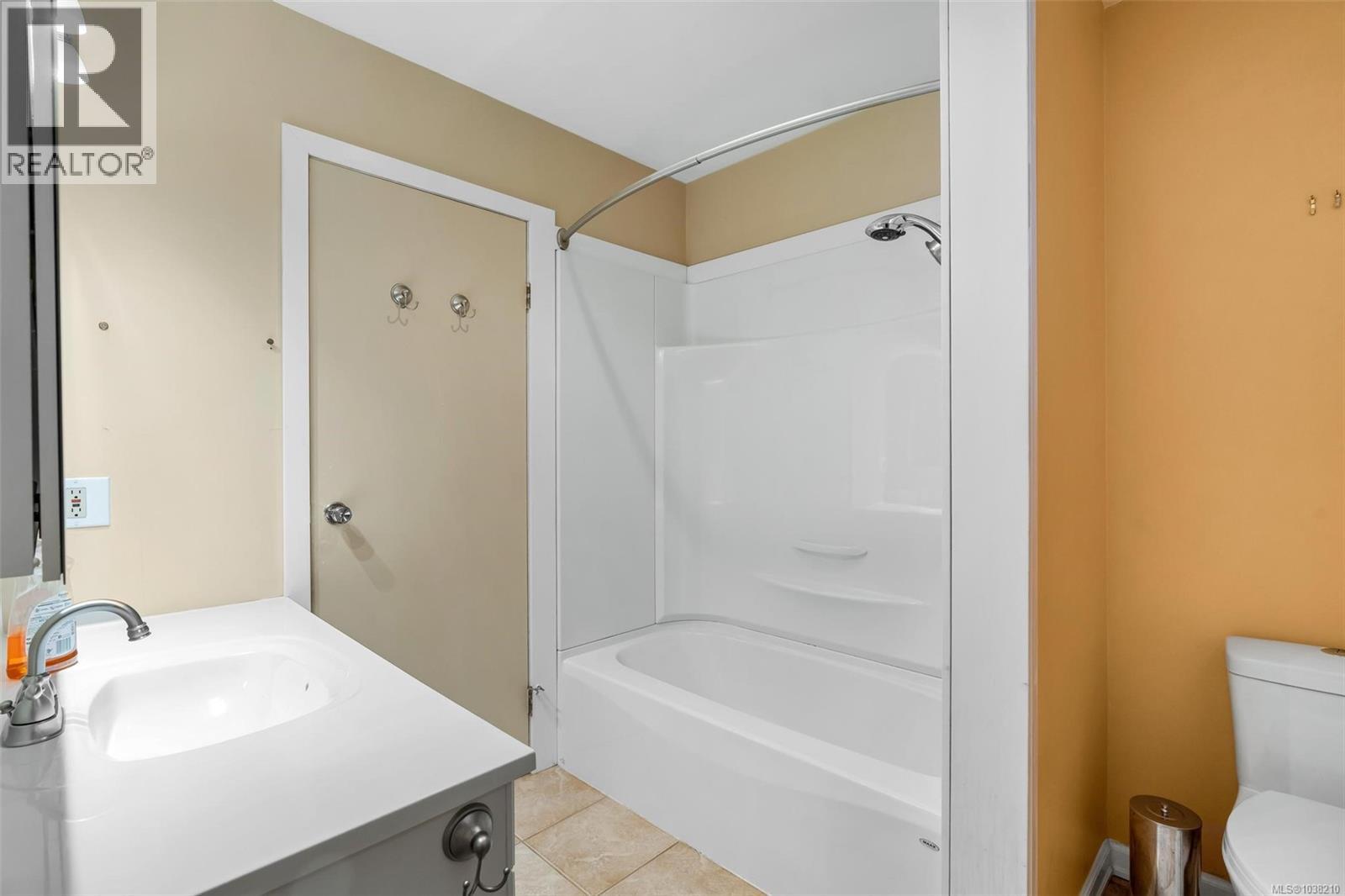 #1 6172 Alington Rd - 15