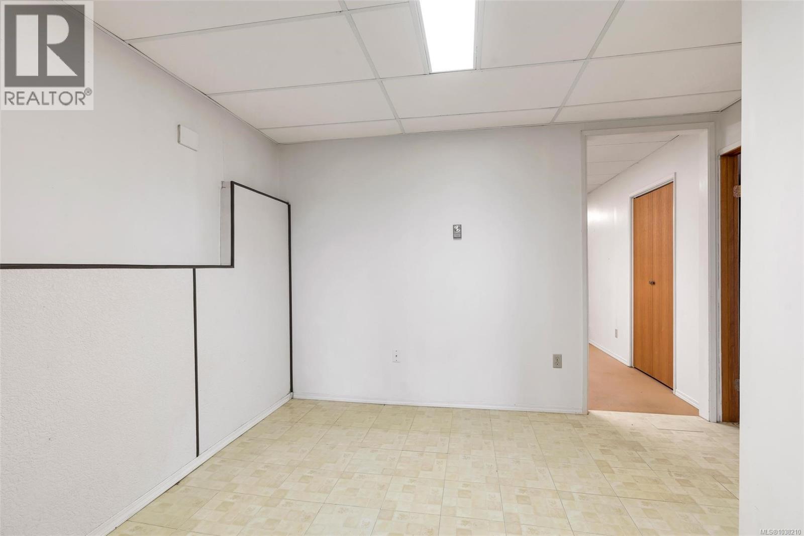 #1 6172 Alington Rd - 25