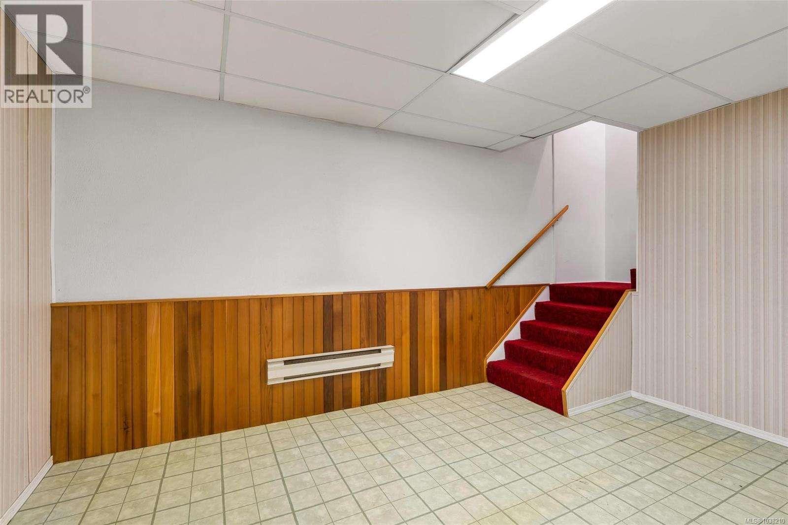 #1 6172 Alington Rd - 36