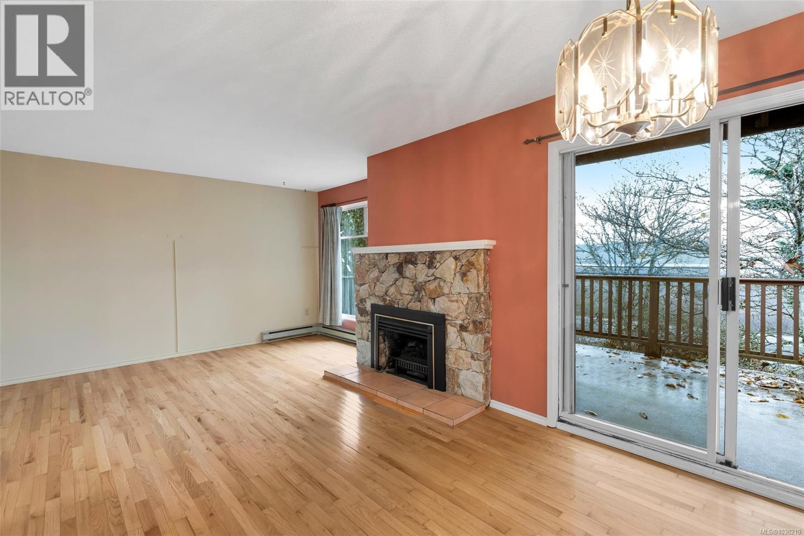 #1 6172 Alington Rd - 4