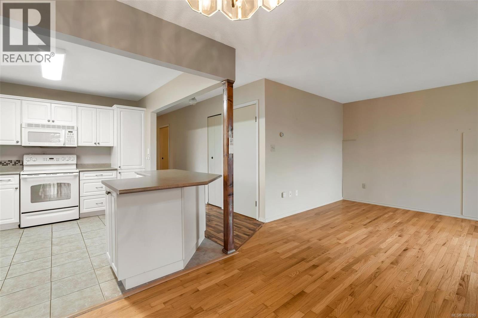 #1 6172 Alington Rd - 6