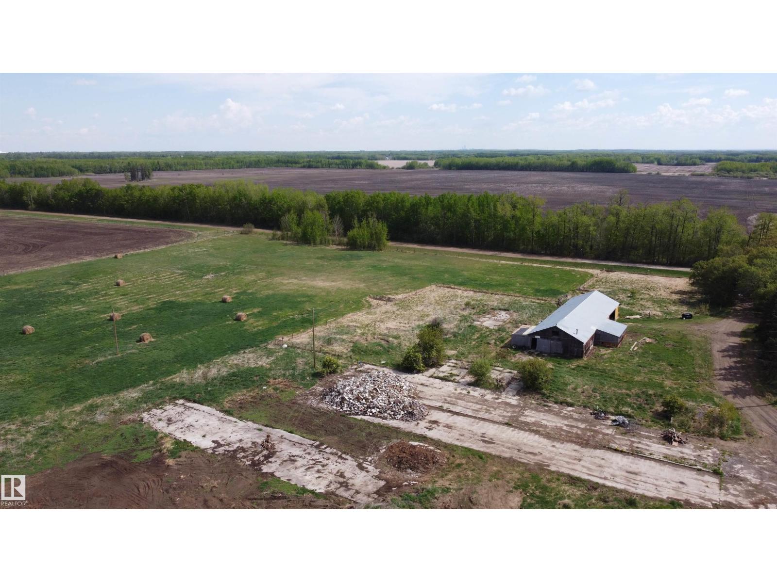 52024A RGE ROAD 265 - 61