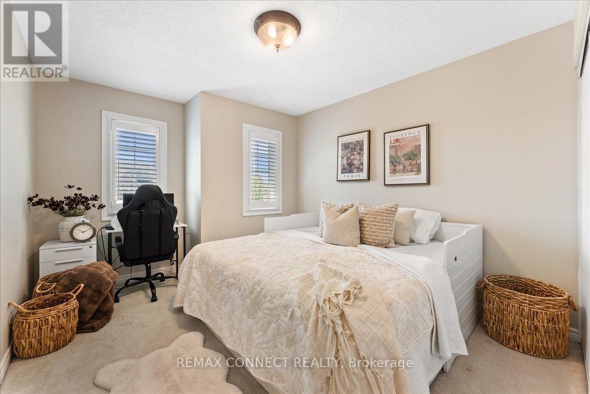 67 CRANBORNE CRESCENT - 28