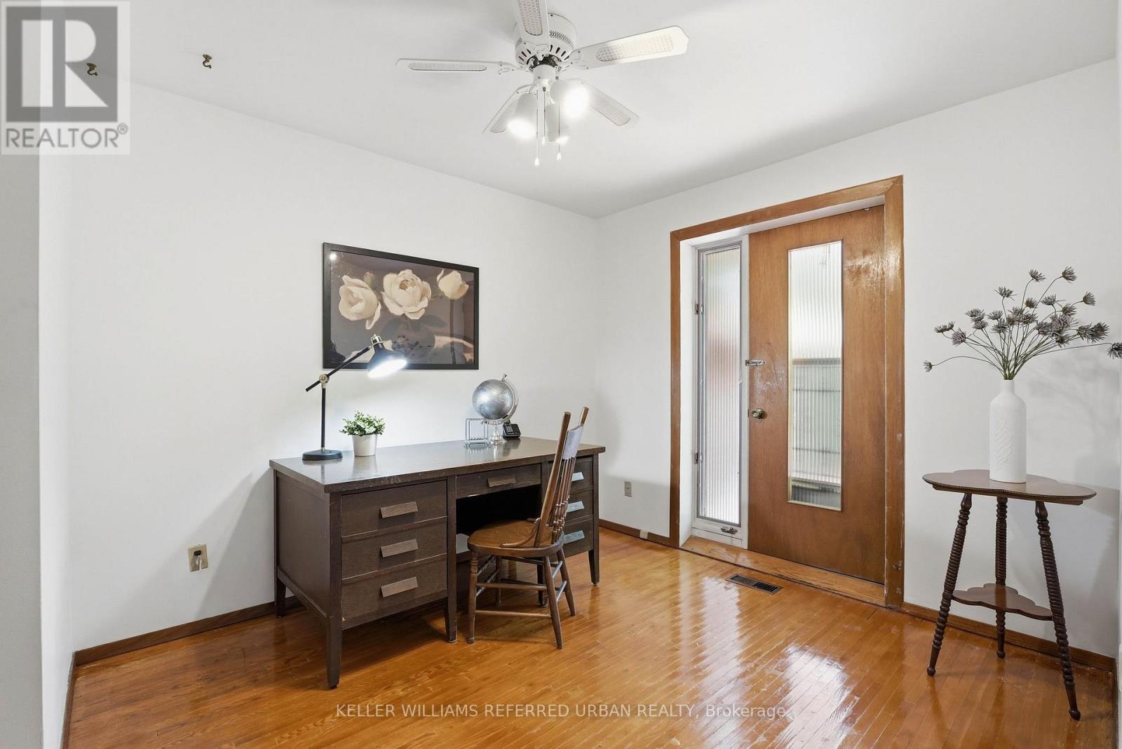 318 MARION AVENUE - 10